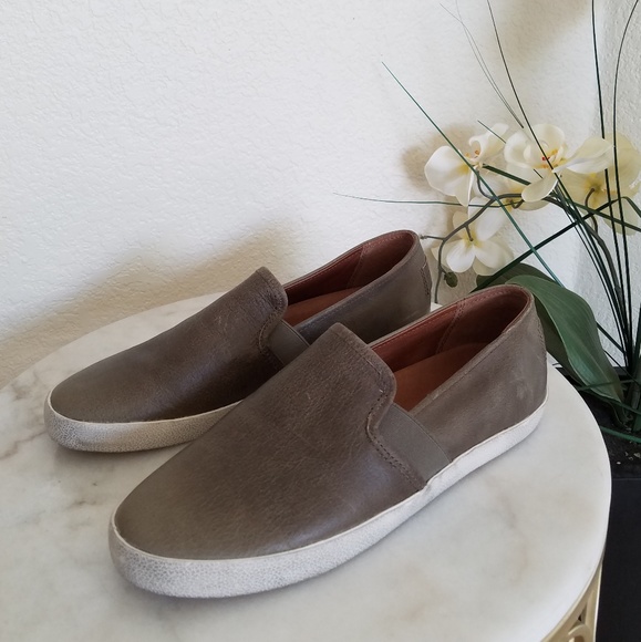 Frye Other - *HOST PICK* Frye loafers distressed brown leather.